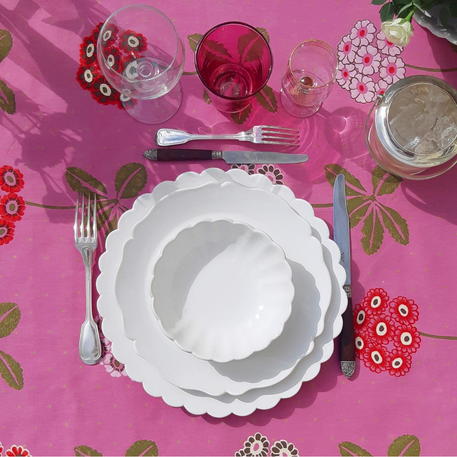 Large Scallop Chevet Pleine plate in white