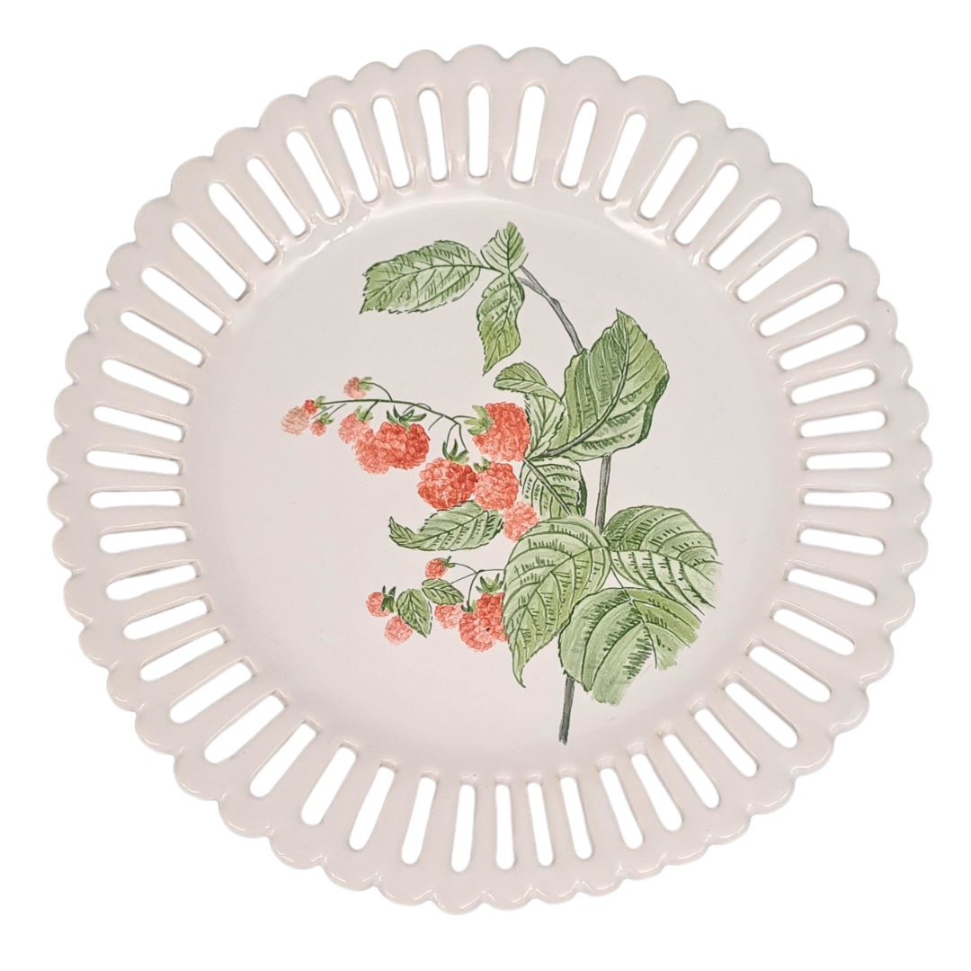 Openwork Bourg-Joly plate with Redouté flower decoration
