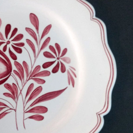 Feston Plate with hand painted decoration Antique Fleurs 89 monochrome raspberry
