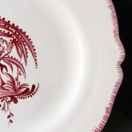 Feston plate with hand painted Chinoiserie 6 'The Thinker' monochrome Raspberry decoration