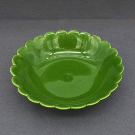 Large Scallop Chevet Pleine bowl in green