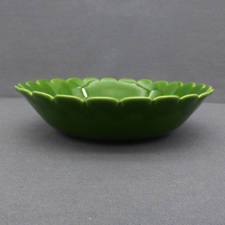 Large Scallop Chevet Pleine bowl in green