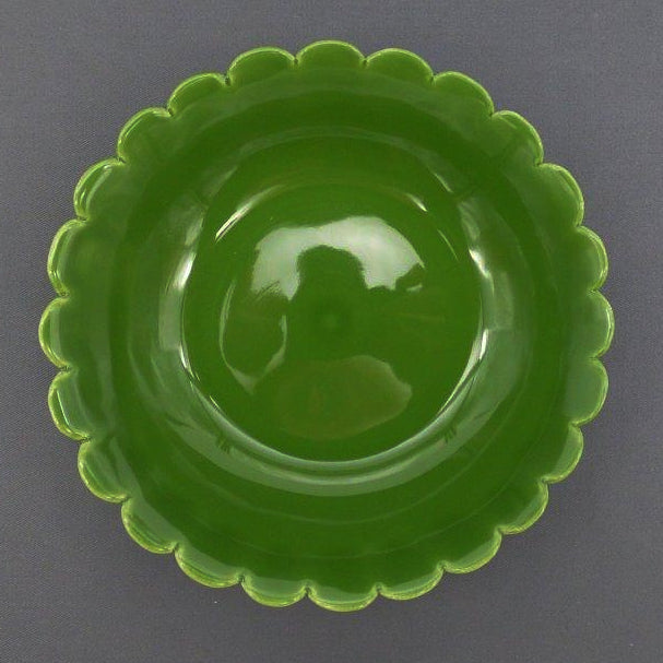 Large Scallop Chevet Pleine bowl in green