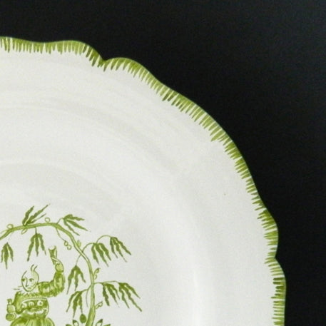 Scalloped edge Feston plate with Chinoiserie 1 'The Merrymaker' Monochrome Green decoration