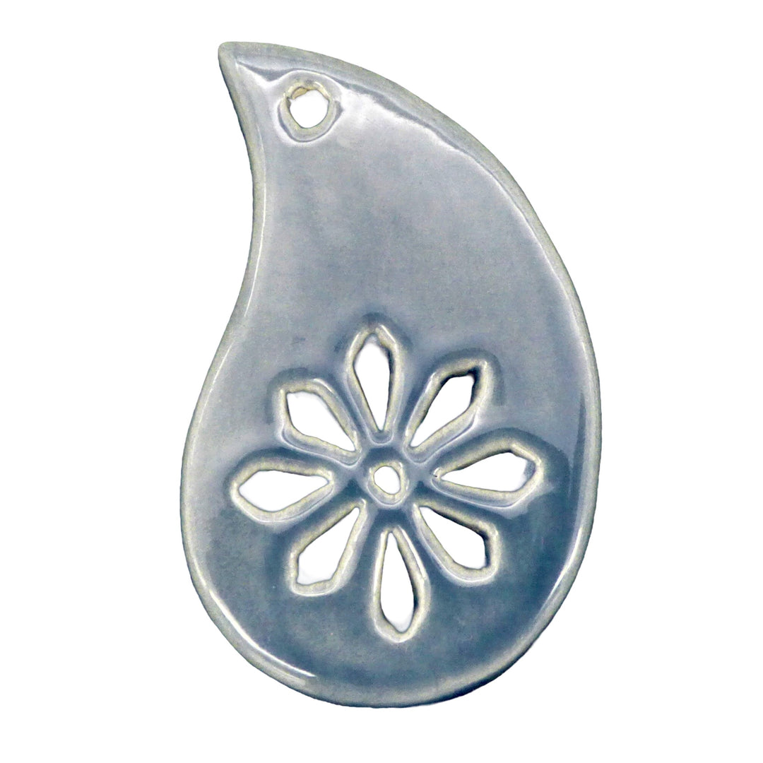 Openwork Virgule ornament in grey