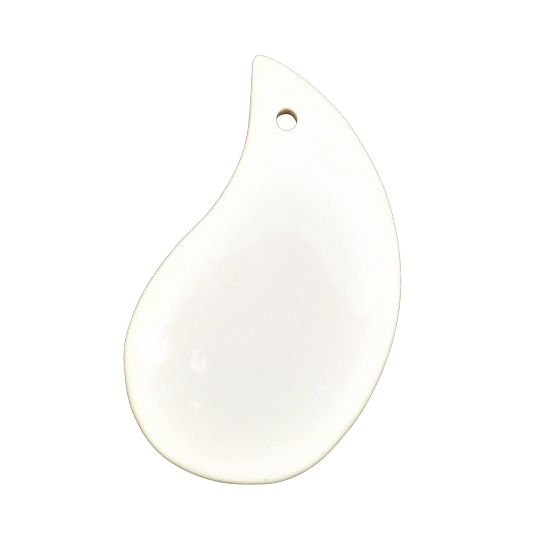 Virgule ornament in white